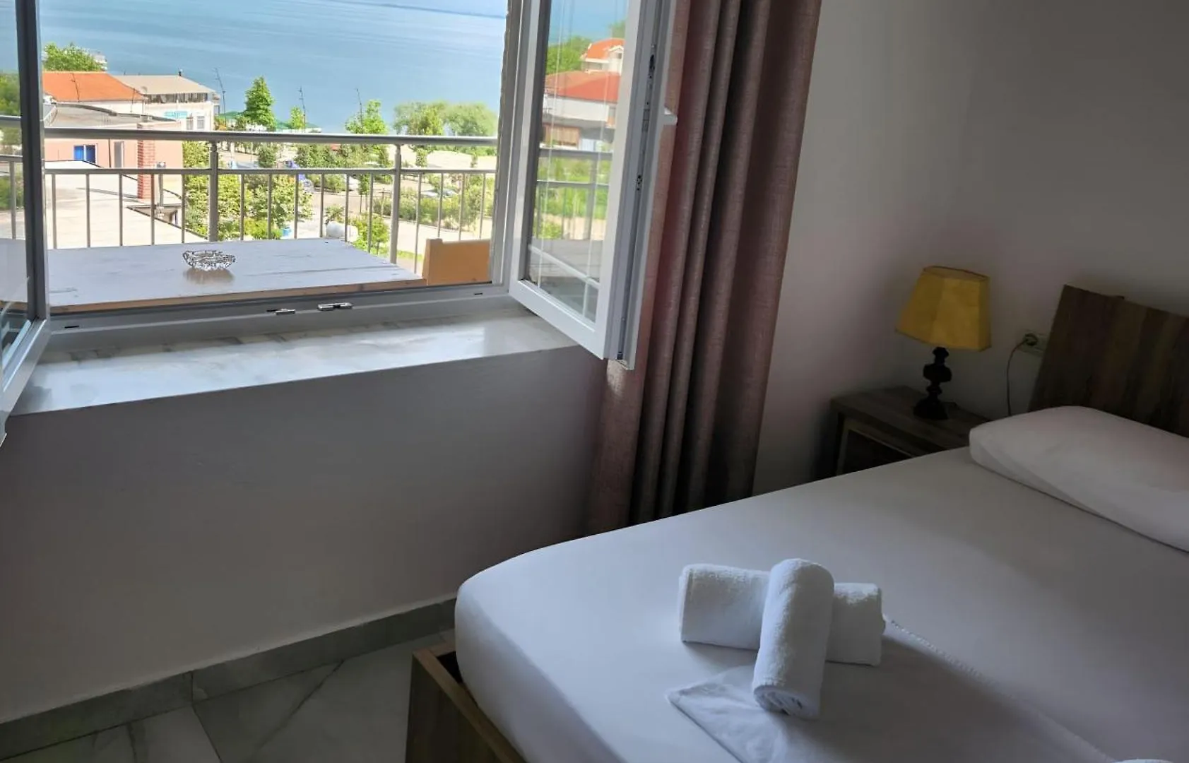 Hyka Stone House Shkoder Bed & Breakfast